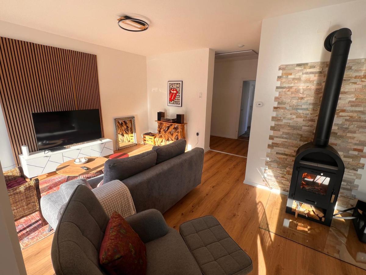 Ferienwohnung Imzaro: Erdgeschoss, 2 Schlafzimmer Plus Schlafsofa, Eigener Eingang, Grosse Terrasse Mit Garten! Шпитталь-ан-дер-Драу Экстерьер фото